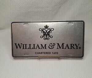 Vintage William & Mary Heavy Pewter Metal Front License Plate Tag Logo 1693